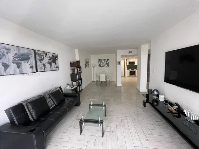 19390 Collins Ave # 416, Sunny Isles Beach FL 33160