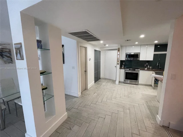 19390 Collins Ave # 416, Sunny Isles Beach FL 33160