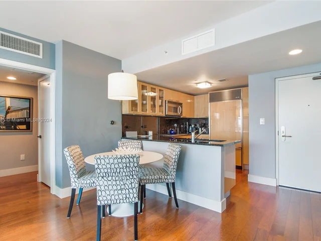 6801 Collins Ave # 1101, Miami Beach FL 33141