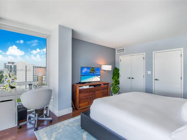 6801 Collins Ave # 1101, Miami Beach FL 33141