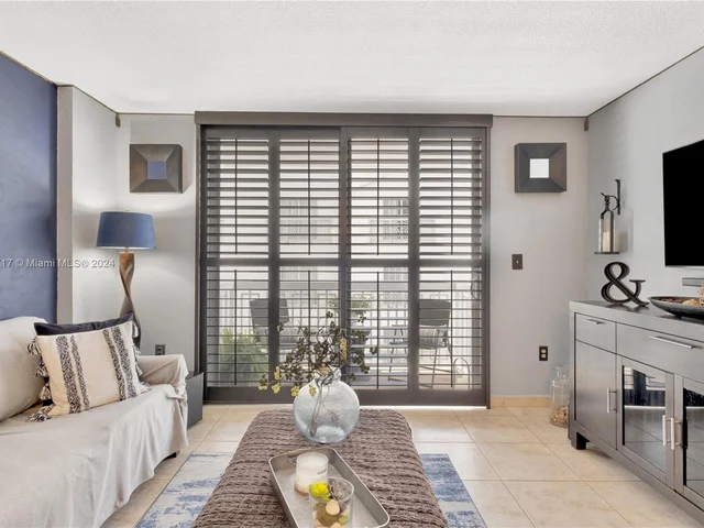 401 Ocean Dr # 324, Miami Beach FL 33139