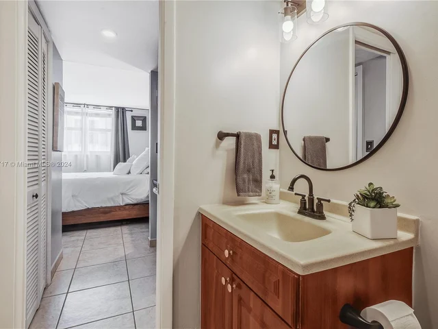 401 Ocean Dr # 324, Miami Beach FL 33139