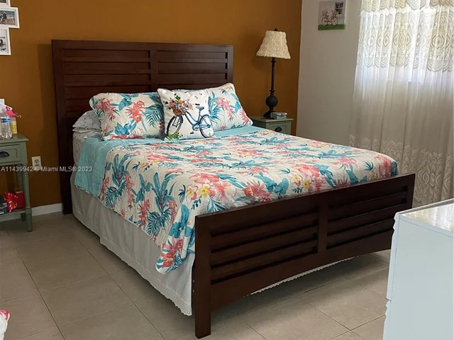 8345 Sunrise Lakes Blvd # 103, Sunrise FL 33322