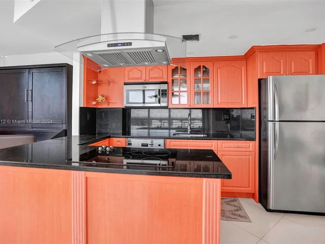 1720 Harrison St # 14E, Hollywood FL 33020