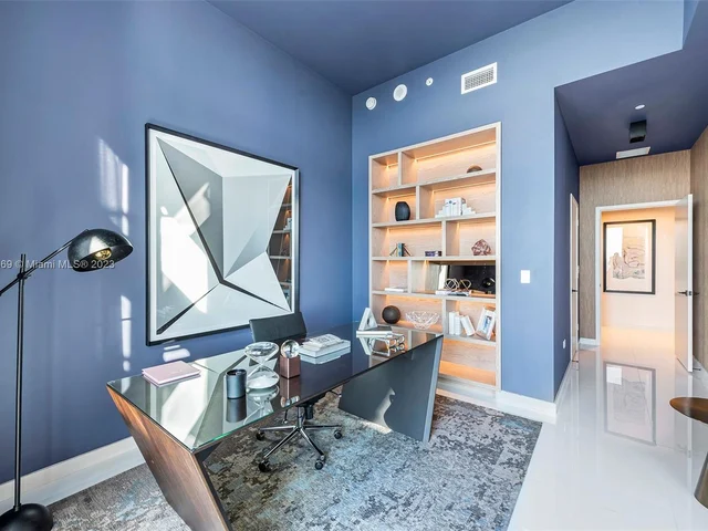 68 SE 6th Street, Miami FL 33131