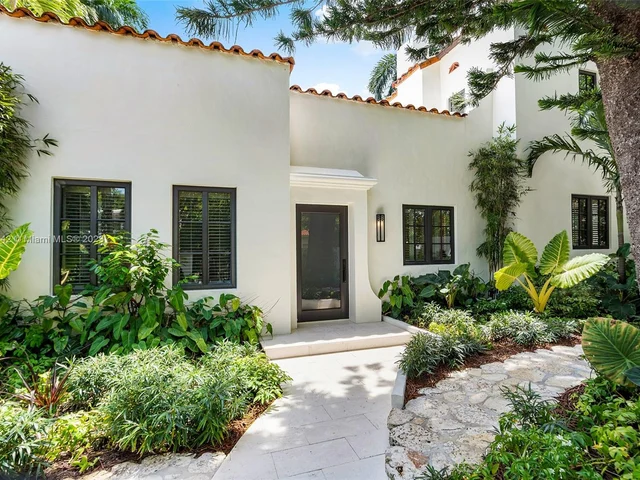 634 NE 56 ST, Miami FL 33137