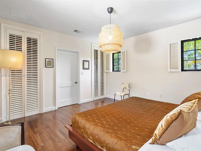 634 NE 56 ST, Miami FL 33137