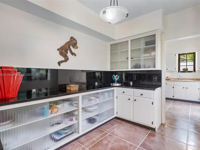 634 NE 56 ST, Miami FL 33137