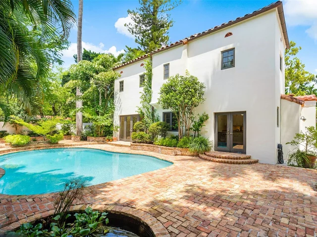 634 NE 56 ST, Miami FL 33137