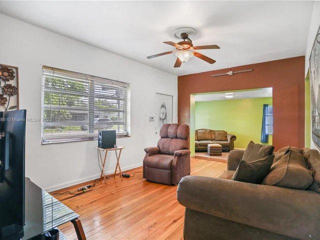 45 NW 127th St, North Miami FL 33168