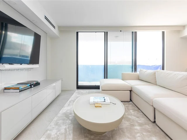 9 Island Ave # 2210, Miami Beach FL 33139