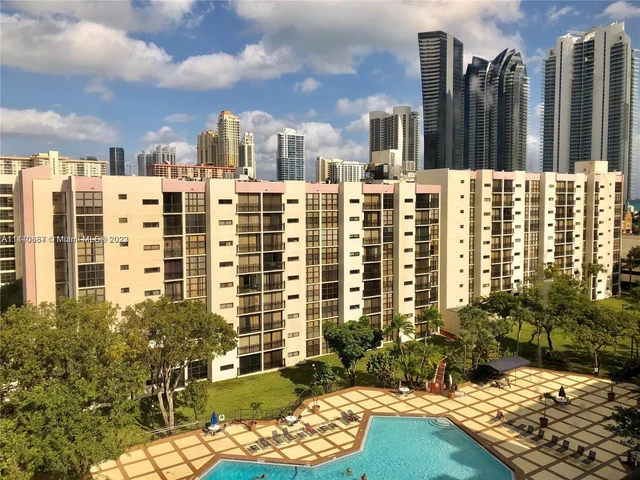 17021 N Bay Rd # 915, Sunny Isles Beach FL 33160