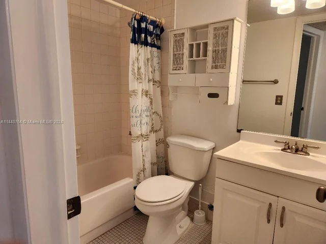 5801 NW 62nd Ave # 202, Tamarac FL 33319