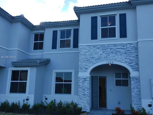 1766 SE 26th Rd # 1766, Homestead FL 33035