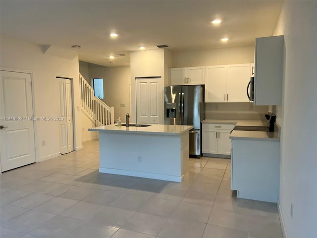 1766 SE 26th Rd # 1766, Homestead FL 33035