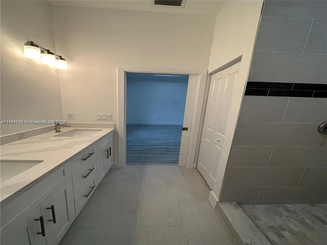 3080 NW 11 St, Fort Lauderdale FL 33311