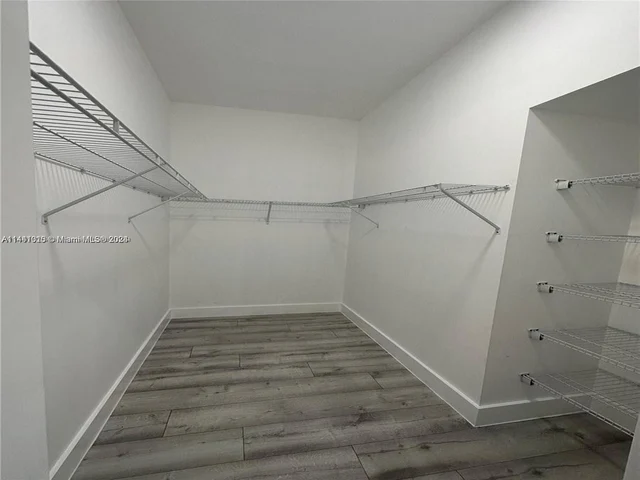 3080 NW 11 St, Fort Lauderdale FL 33311