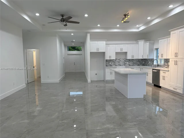 3080 NW 11 St, Fort Lauderdale FL 33311