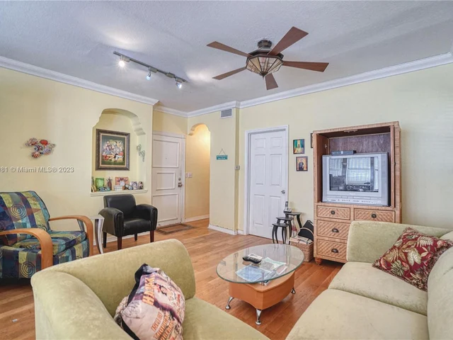 1027 Pennsylvania Ave # 103, Miami Beach FL 33139