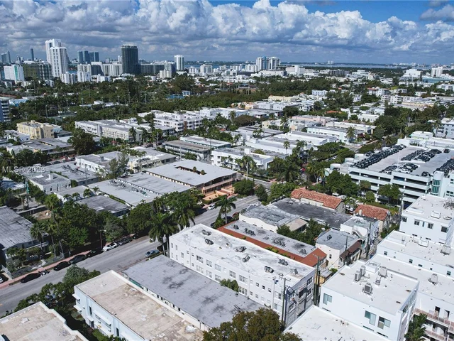 1027 Pennsylvania Ave # 103, Miami Beach FL 33139