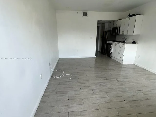 1601 Meridian Ave # 203, Miami Beach FL 33139
