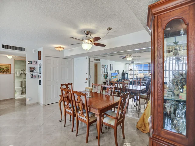 231 174th St # 1816, Sunny Isles Beach FL 33160