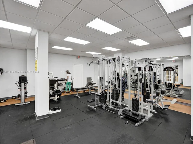 231 174th St # 1816, Sunny Isles Beach FL 33160