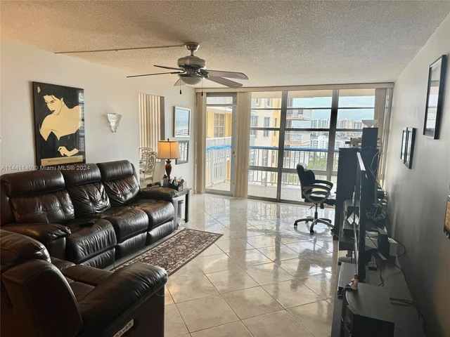 231 174th St # 1816, Sunny Isles Beach FL 33160