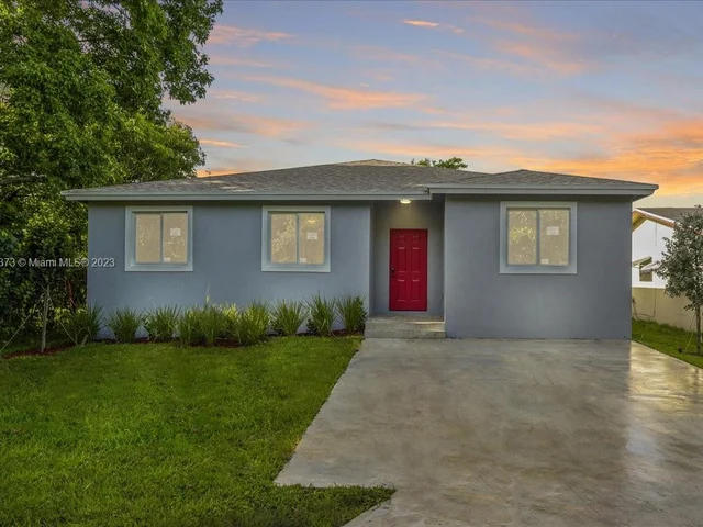 6320 Madison St, Hollywood FL 33023