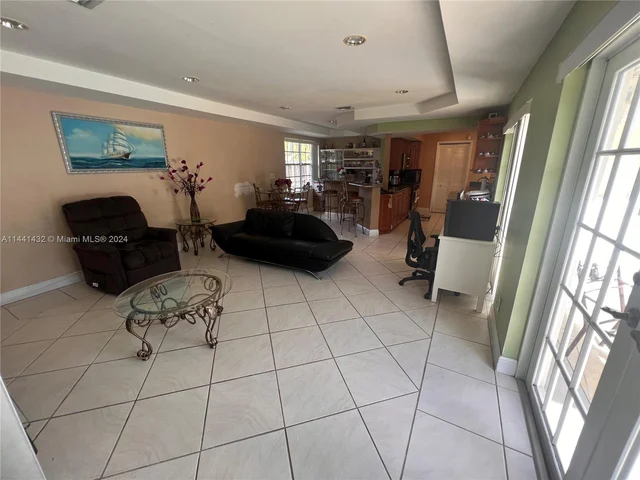 1720 SW 92nd Ct, Miami FL 33165