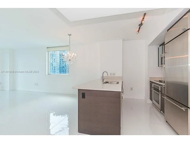500 BRICKELL AV # 2910, Miami FL 33131