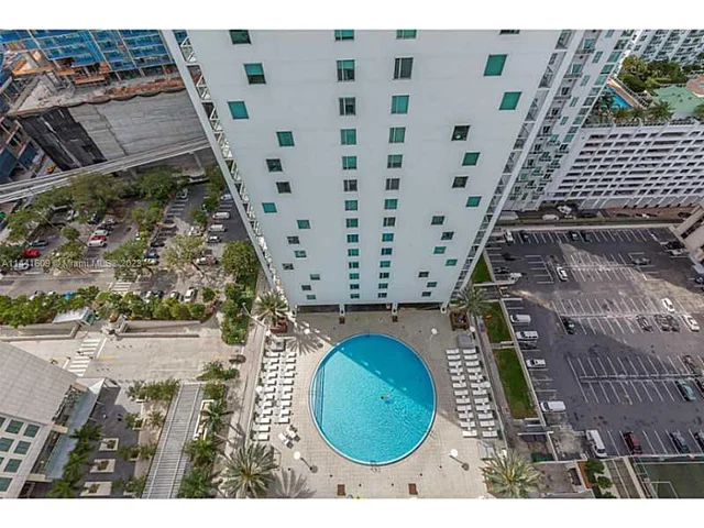 500 BRICKELL AV # 2910, Miami FL 33131