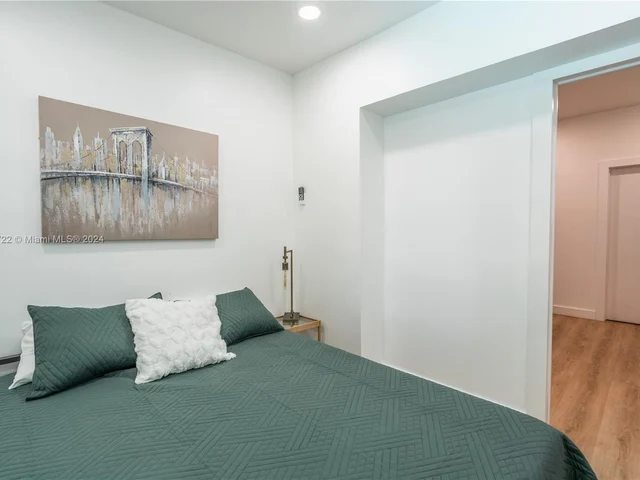 4560 Post Ave, Miami Beach FL 33140