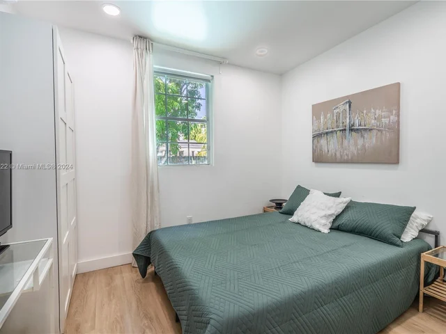 4560 Post Ave, Miami Beach FL 33140