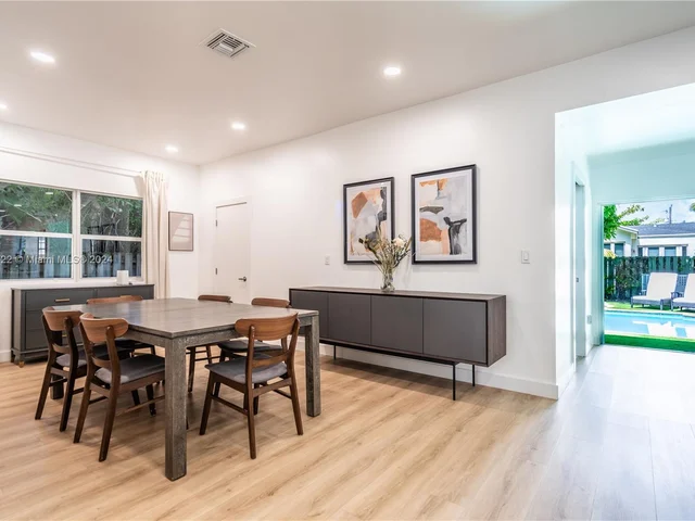 4560 Post Ave, Miami Beach FL 33140