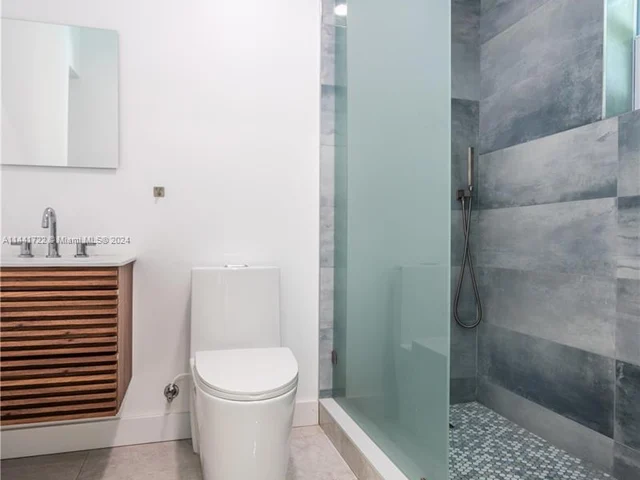 4560 Post Ave, Miami Beach FL 33140