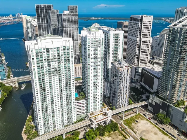 41 SE 5th St # 1214, Miami FL 33131