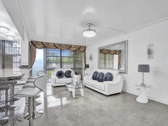 231 174th St # 16, Sunny Isles Beach FL 33160