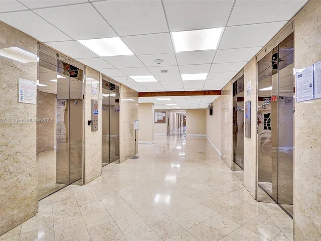 231 174th St # 16, Sunny Isles Beach FL 33160