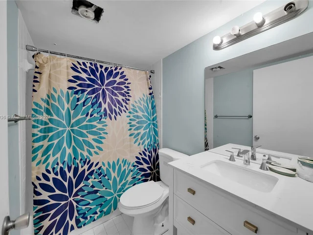 13455 SW 9th Ct # 301J, Pembroke Pines FL 33027