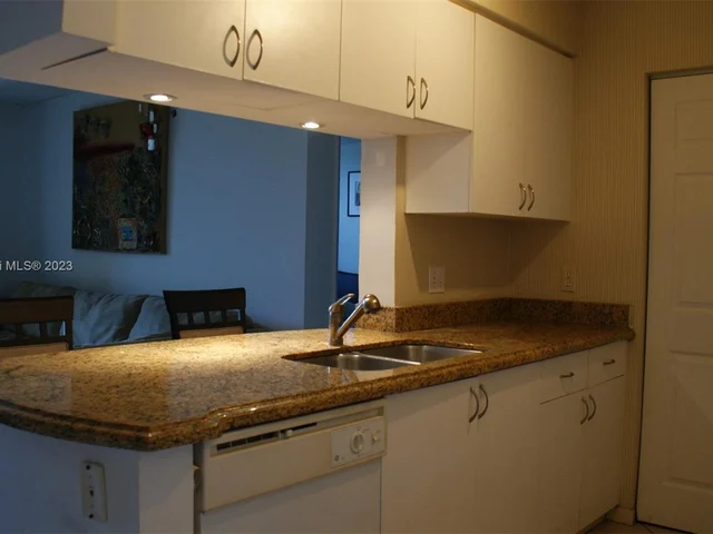 19501 E Country Club Dr # 9305, Aventura FL 33180