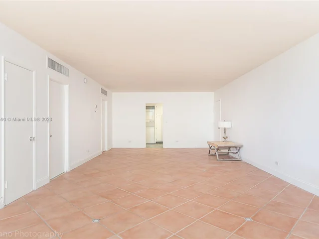 5005 Collins Ave # 808, Miami Beach FL 33140