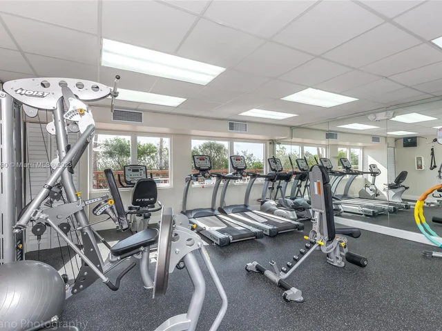 5005 Collins Ave # 808, Miami Beach FL 33140