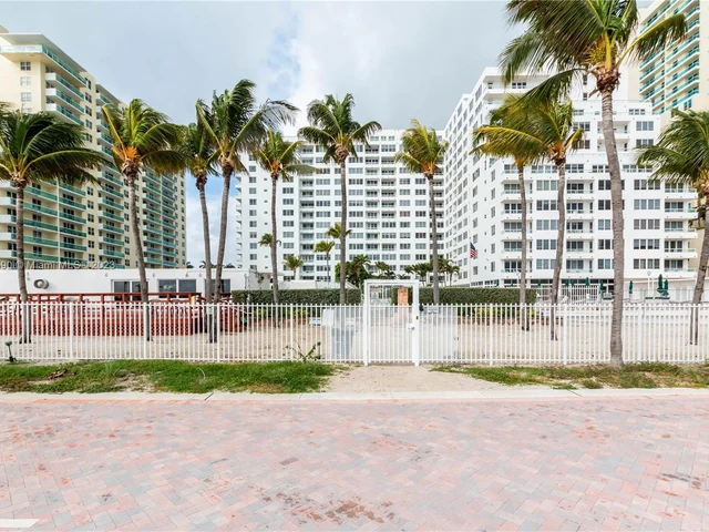 5005 Collins Ave # 808, Miami Beach FL 33140