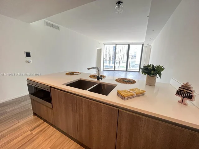 801 S Miami Ave # 1202, Miami FL 33130