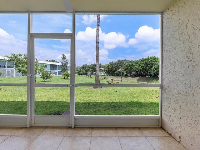 9802 Marina Blvd # 114, Boca Raton FL 33428