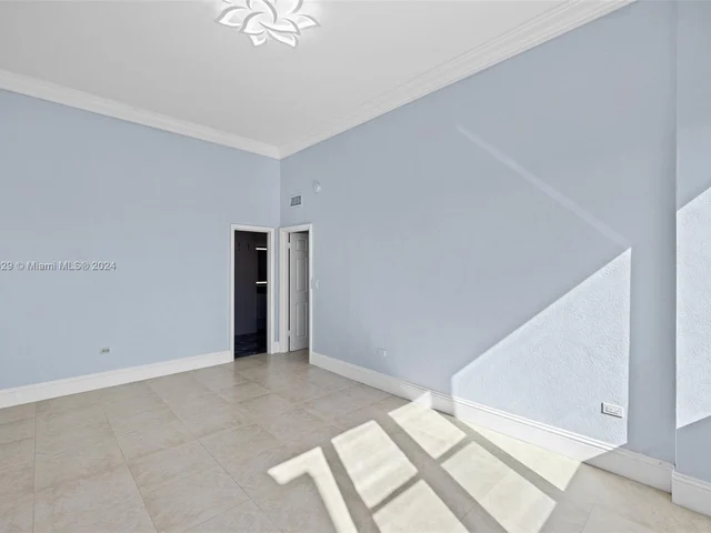 7545 E Treasure Dr # 10H, North Bay Village FL 33141