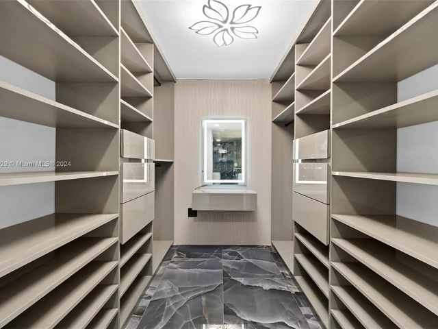 7545 E Treasure Dr # 10H, North Bay Village FL 33141