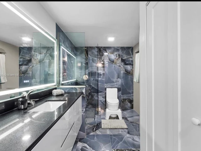 7545 E Treasure Dr # 10H, North Bay Village FL 33141