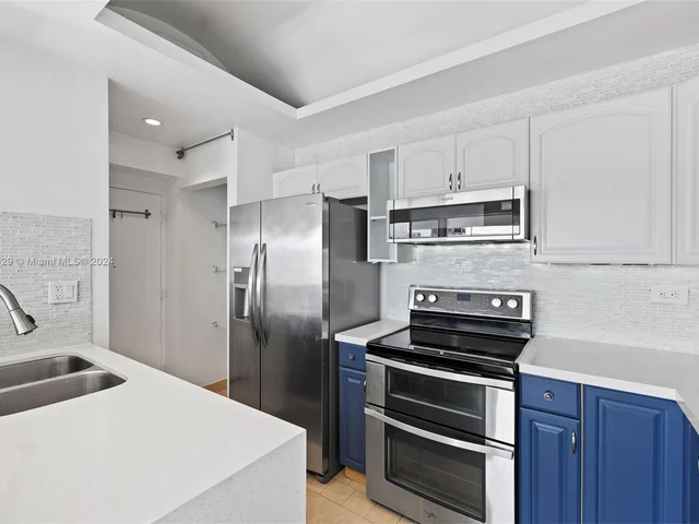 7545 E Treasure Dr # 10H, North Bay Village FL 33141